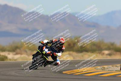 media/Oct-09-2022-SoCal Trackdays (Sun) [[95640aeeb6]]/Turn 15 (150pm)/